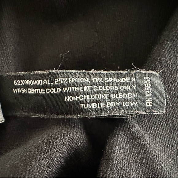 American Giant Leggings Crop Ponte Black Small Front Pocket 21.5" Inseam Size 4 - Picture 9 of 12